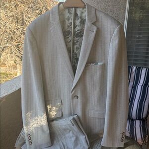Classic Beige Striped Men's Suit 42r